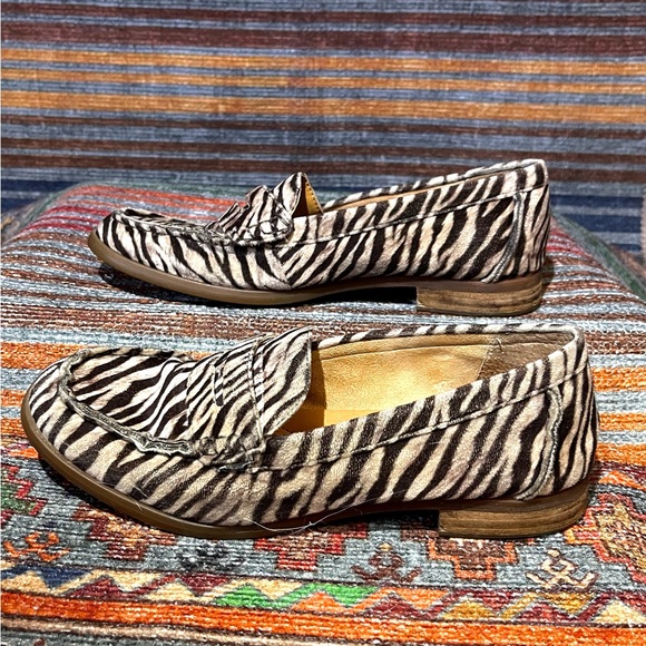 Born Zebra Print Women's Loafers - Picture 2 of 5